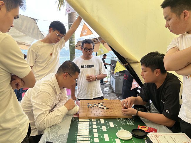 五子棋比賽現場。楊鈺 攝（2）.jpg